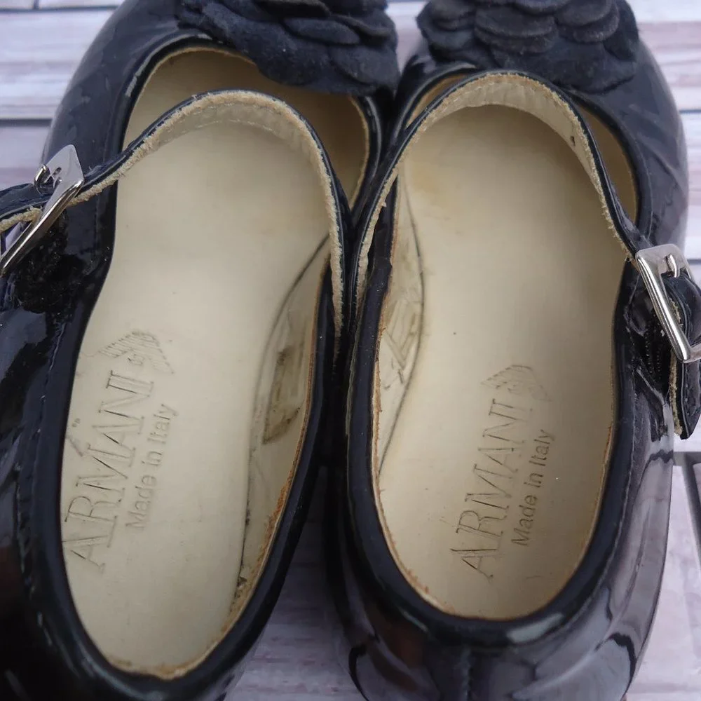 SIZE 24. Armani baby Mary Janes navy patent leather shoes.